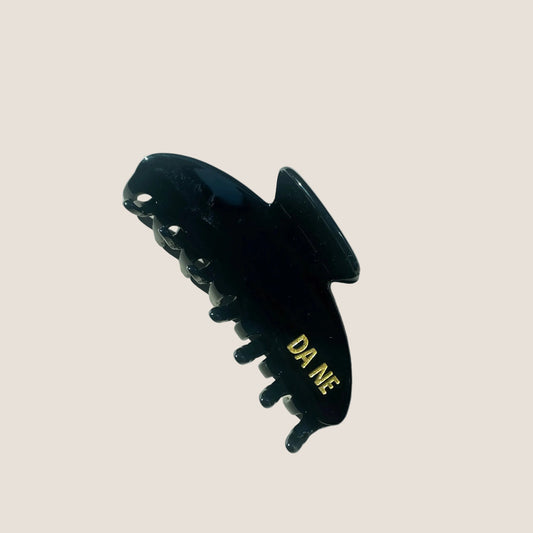Black Hair Claw